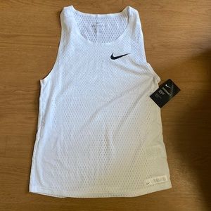 Nike aeroswift tank top unisex